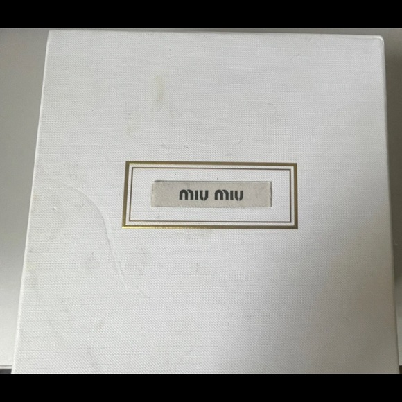 Miu Miu Crystal and Pearl Headband/Tiara Worn once - Picture 10 of 11